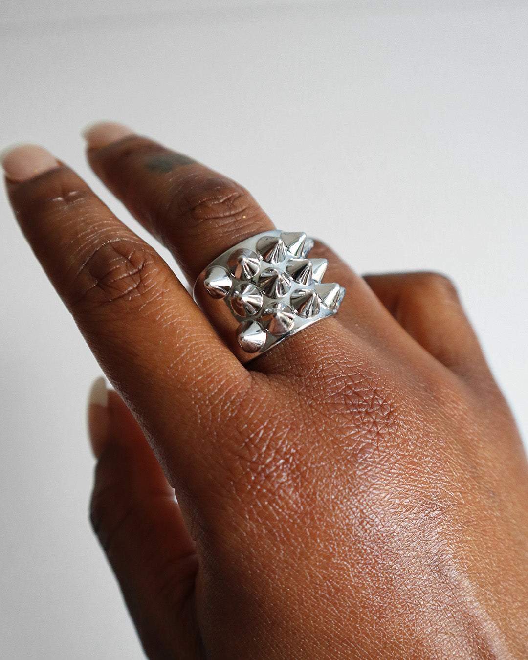 SPIKED RING SILVER