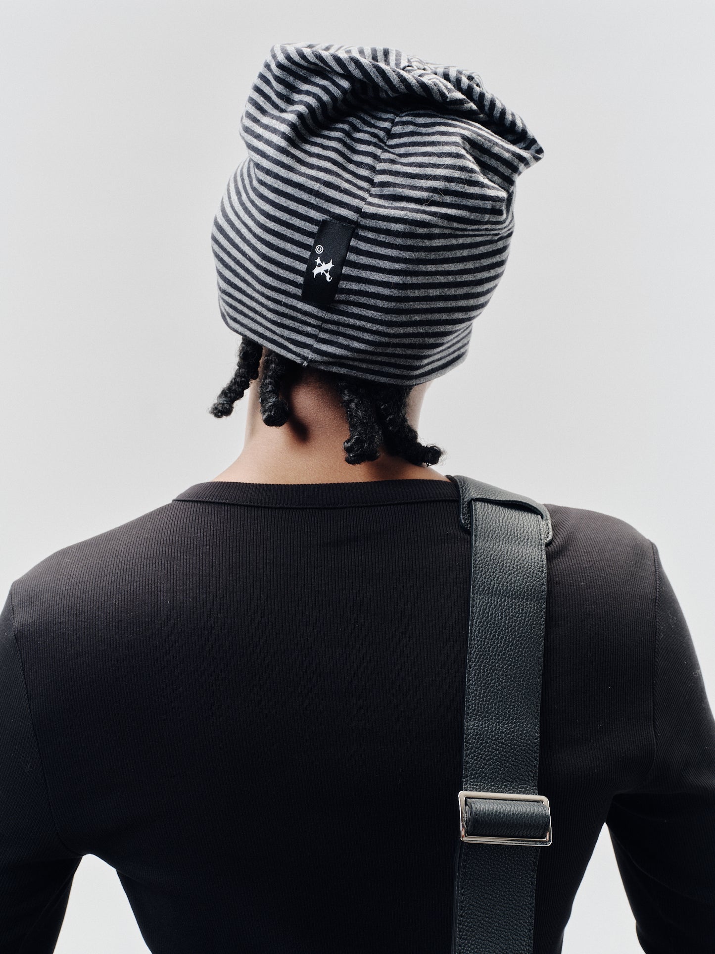 SLOUCH BEANIE GREY
