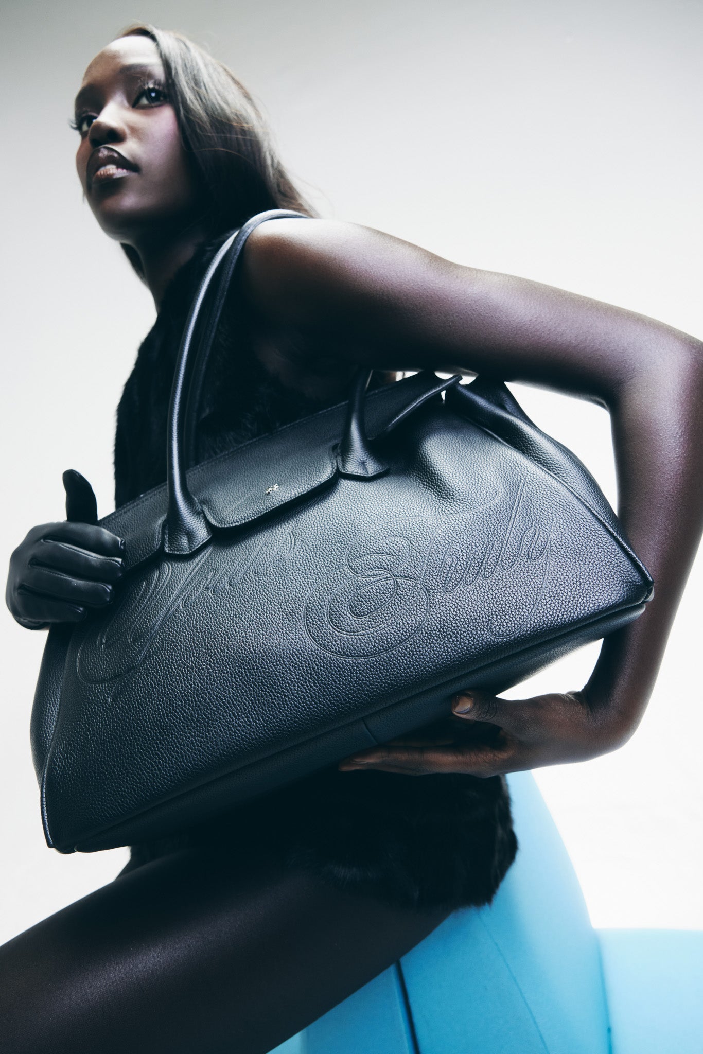 LEATHER CARRYALL BLACK