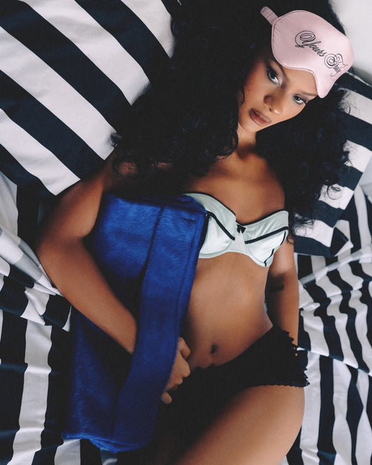 YOURS TRULY SILK SLEEP MASK