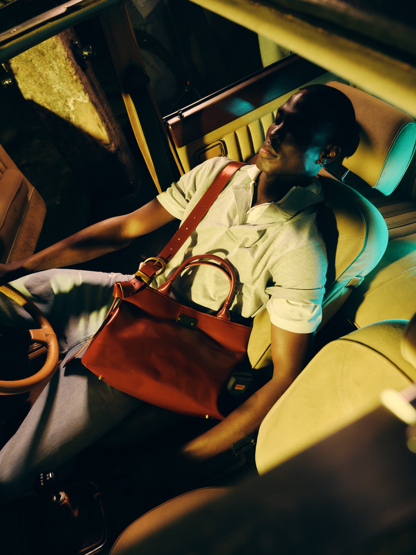 LEATHER BUCKLE SAC RED