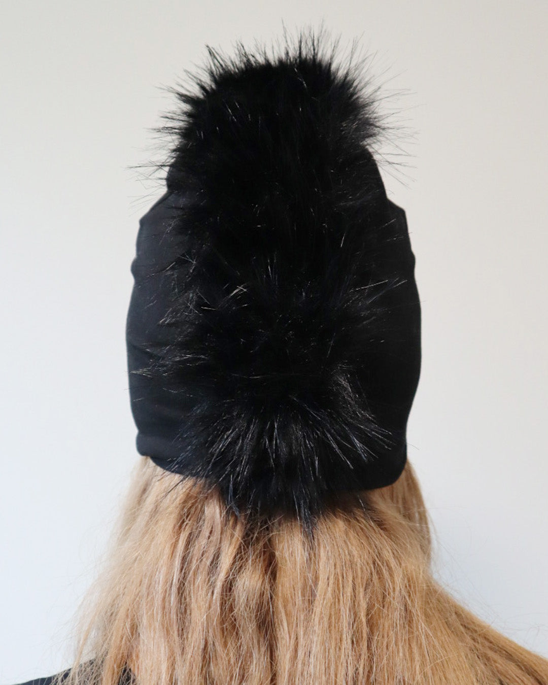MOHAWK BEANIE BLACK