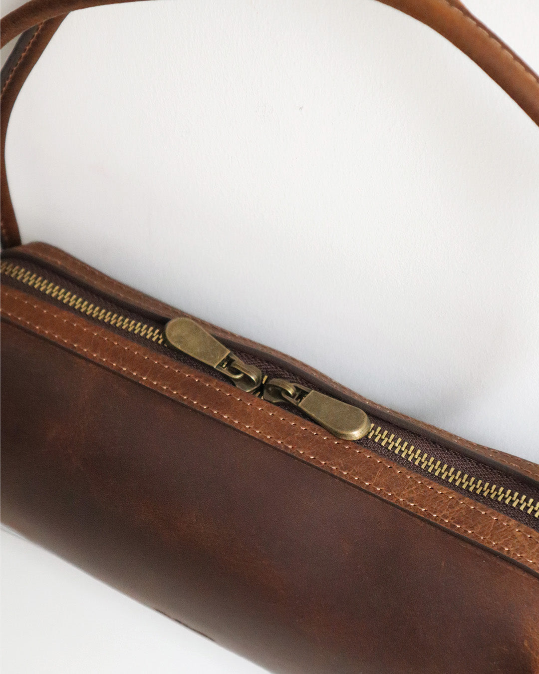 BULLET LEATHER BAG BROWN