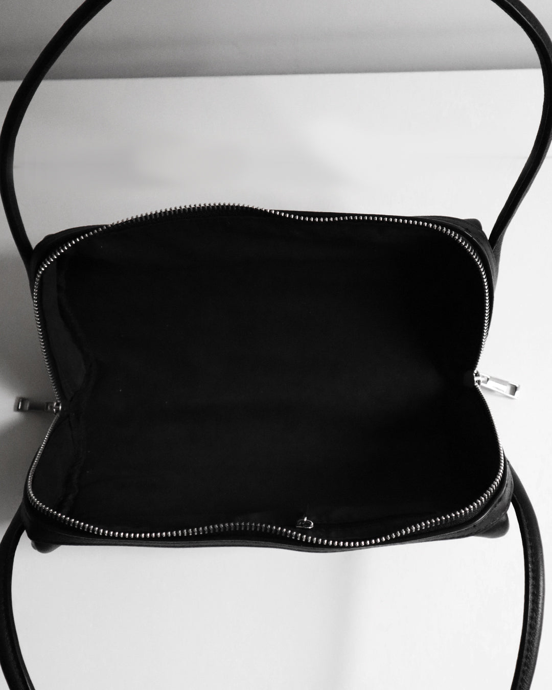BULLET LEATHER BAG BLACK