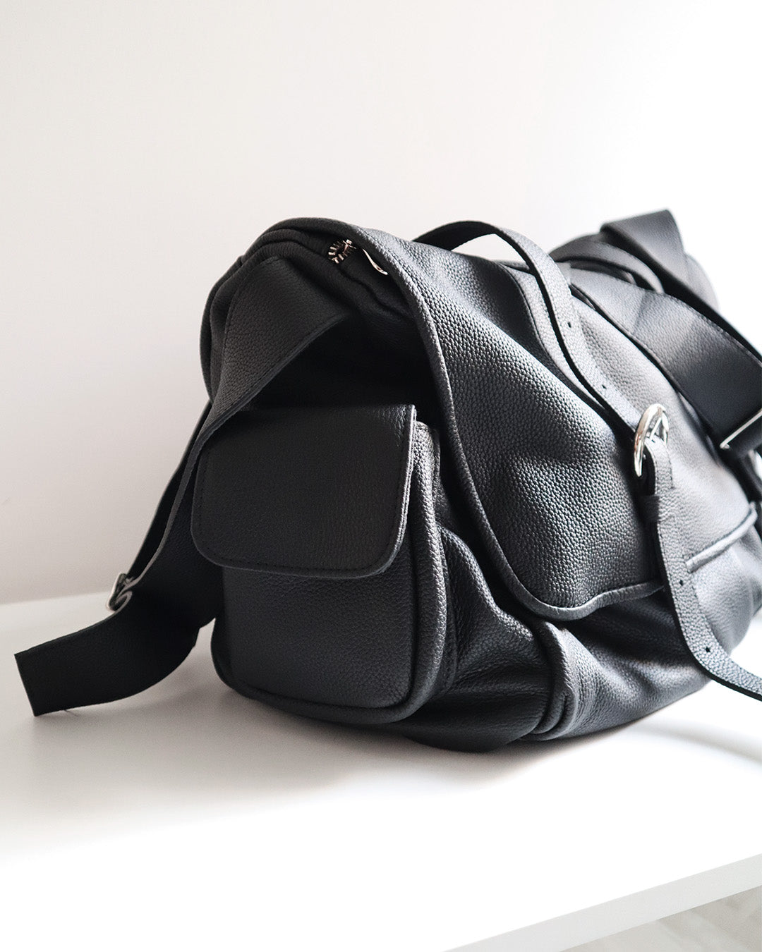 FREDDY LEATHER MESSENGER BLACK