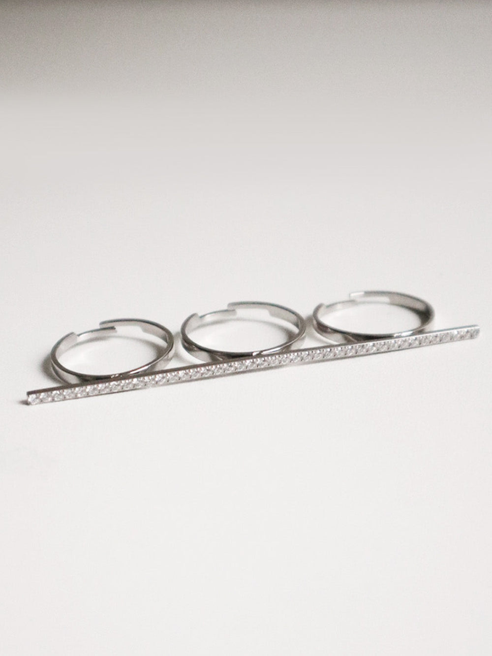 KNUCKLE RING DIAMOND