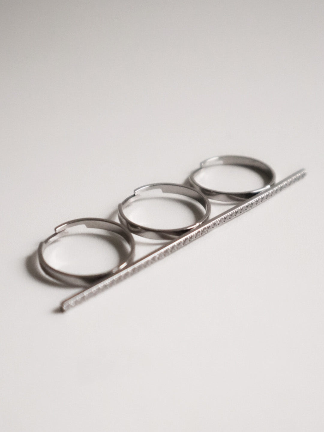 KNUCKLE RING DIAMOND