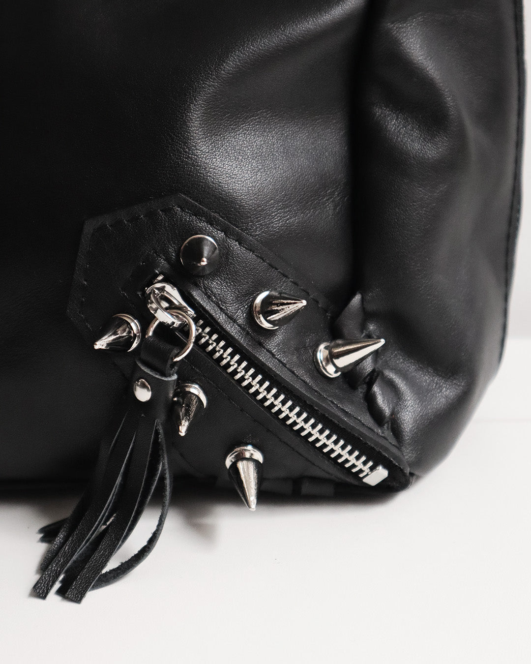 METRO LEATHER BAG BLACK
