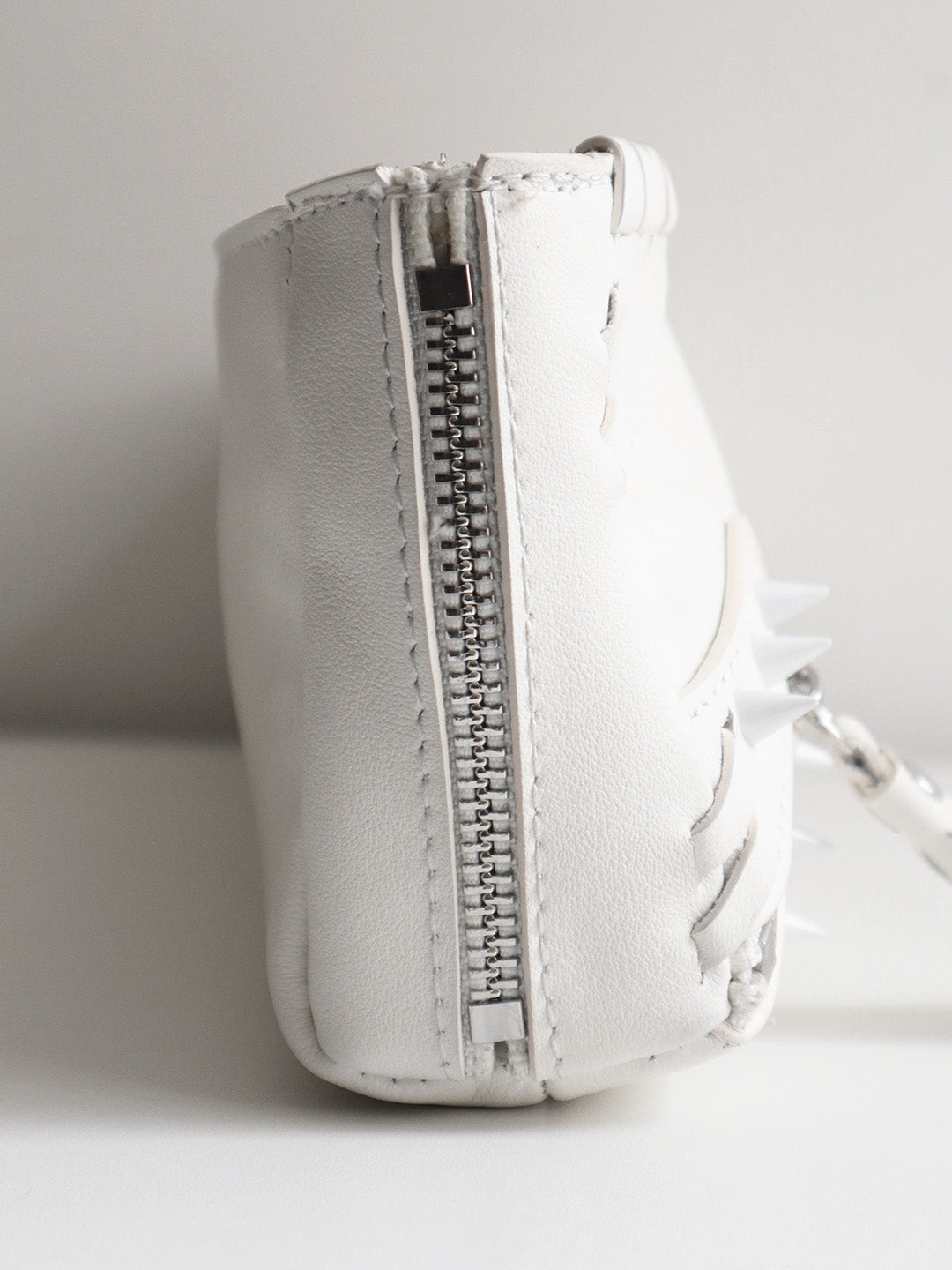 METRO LEATHER CLUTCH WHITE
