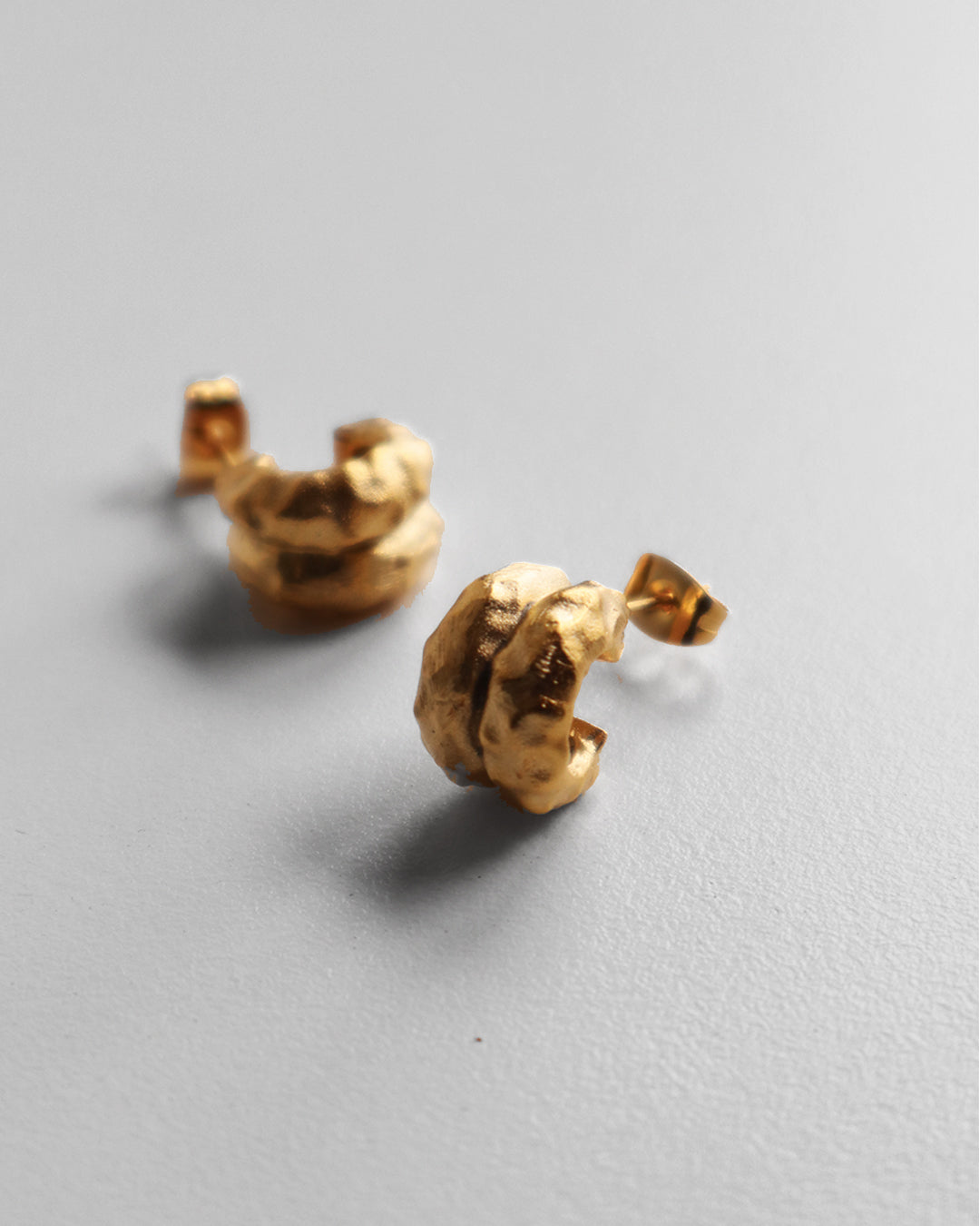 DOUBLE HOOP EARRINGS GOLD (MINIS)