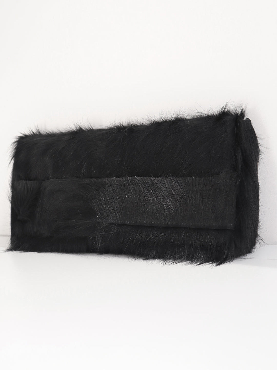 PILLOW COWHIDE CLUTCH BLACK