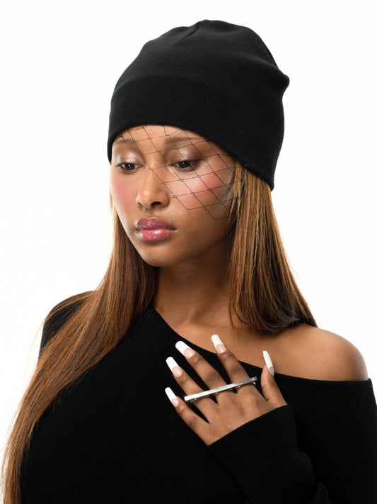VEIL BEANIE BLACK x OLIVIA SADE