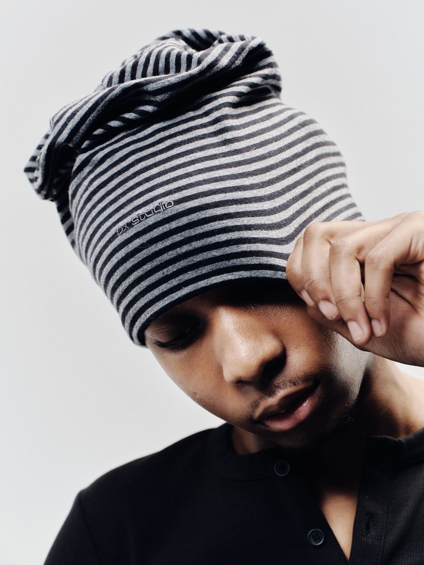 SLOUCH BEANIE GREY