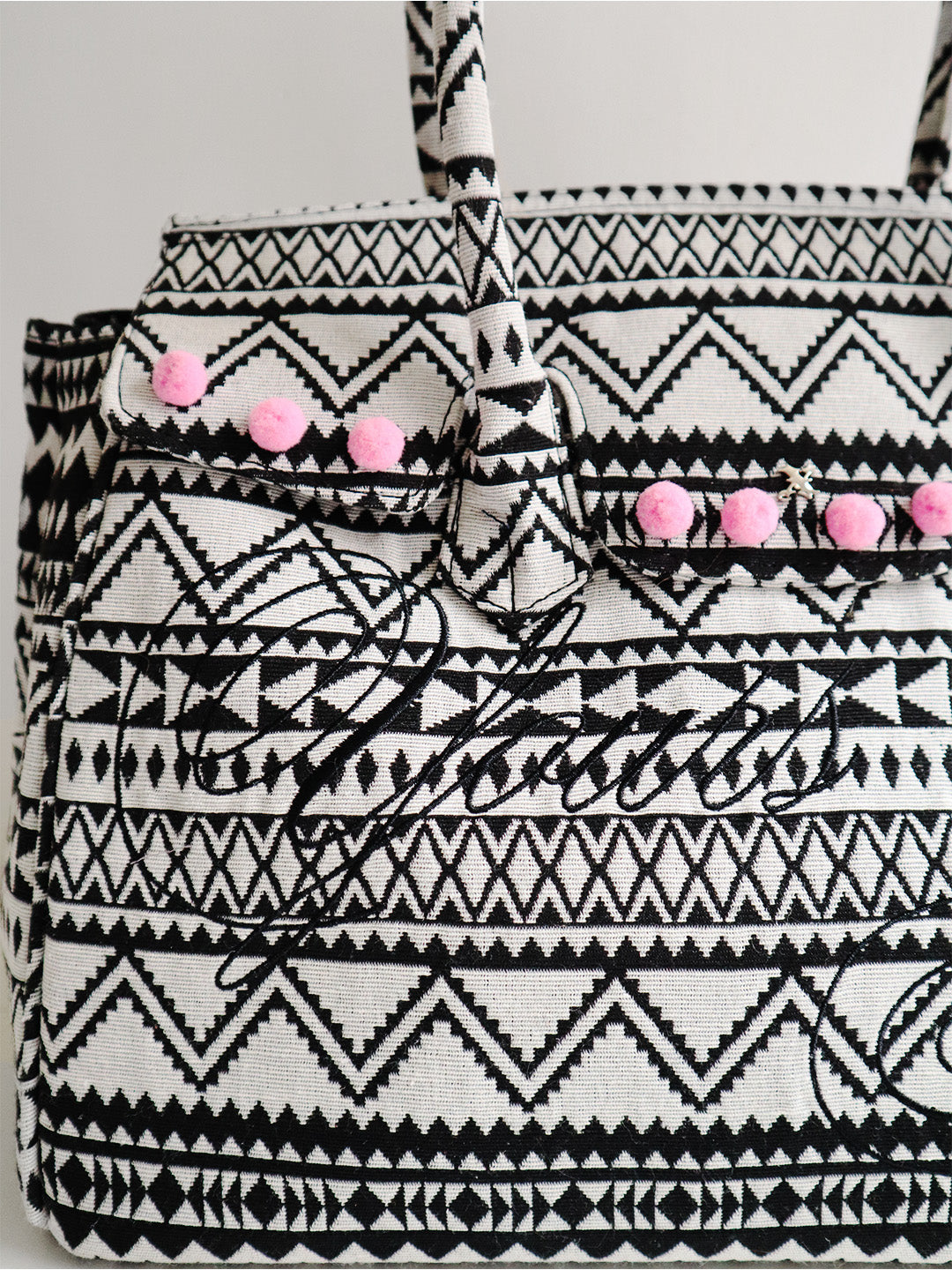 AZTEC CARRYALL