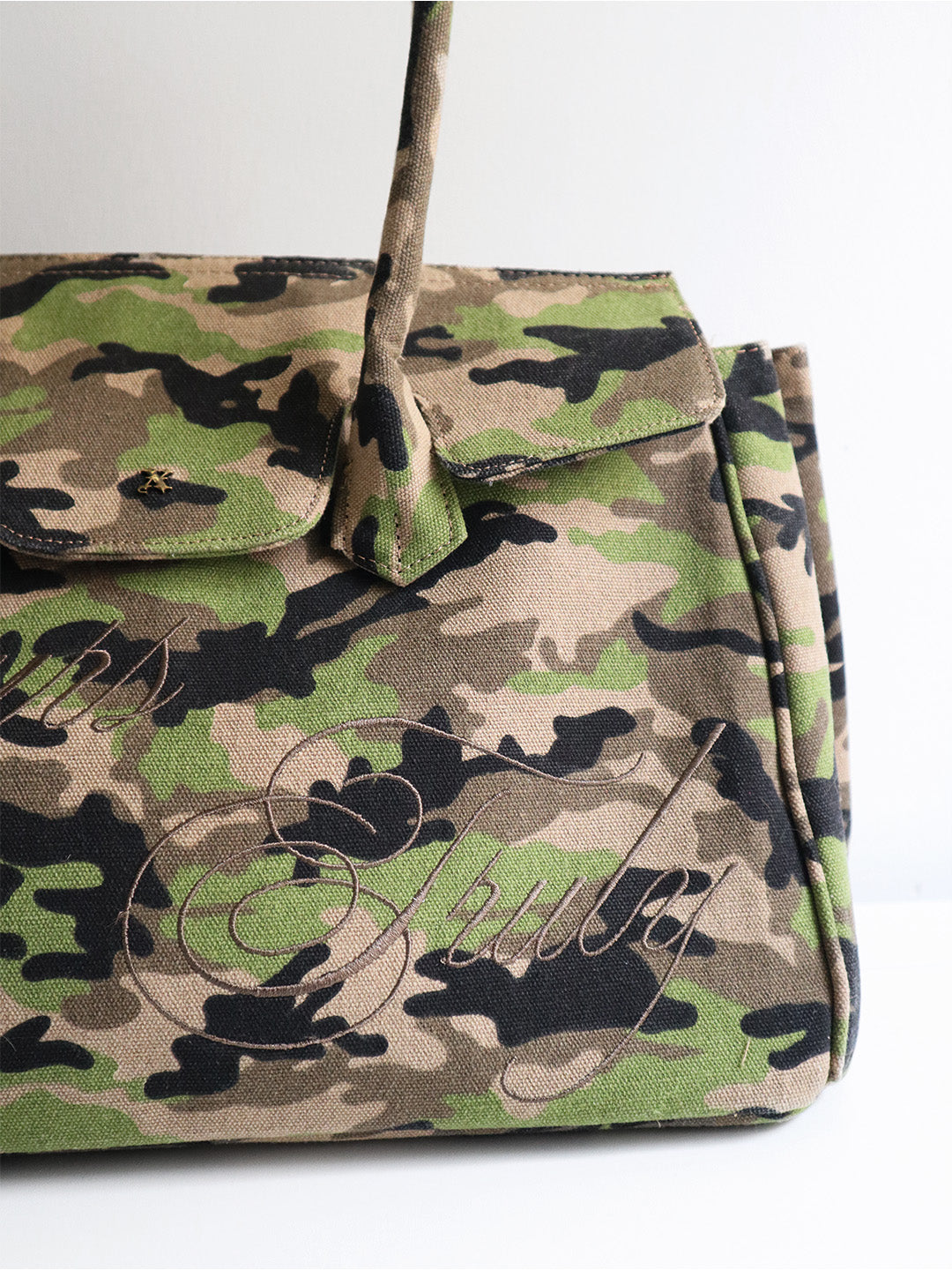 CAMO CARRYALL
