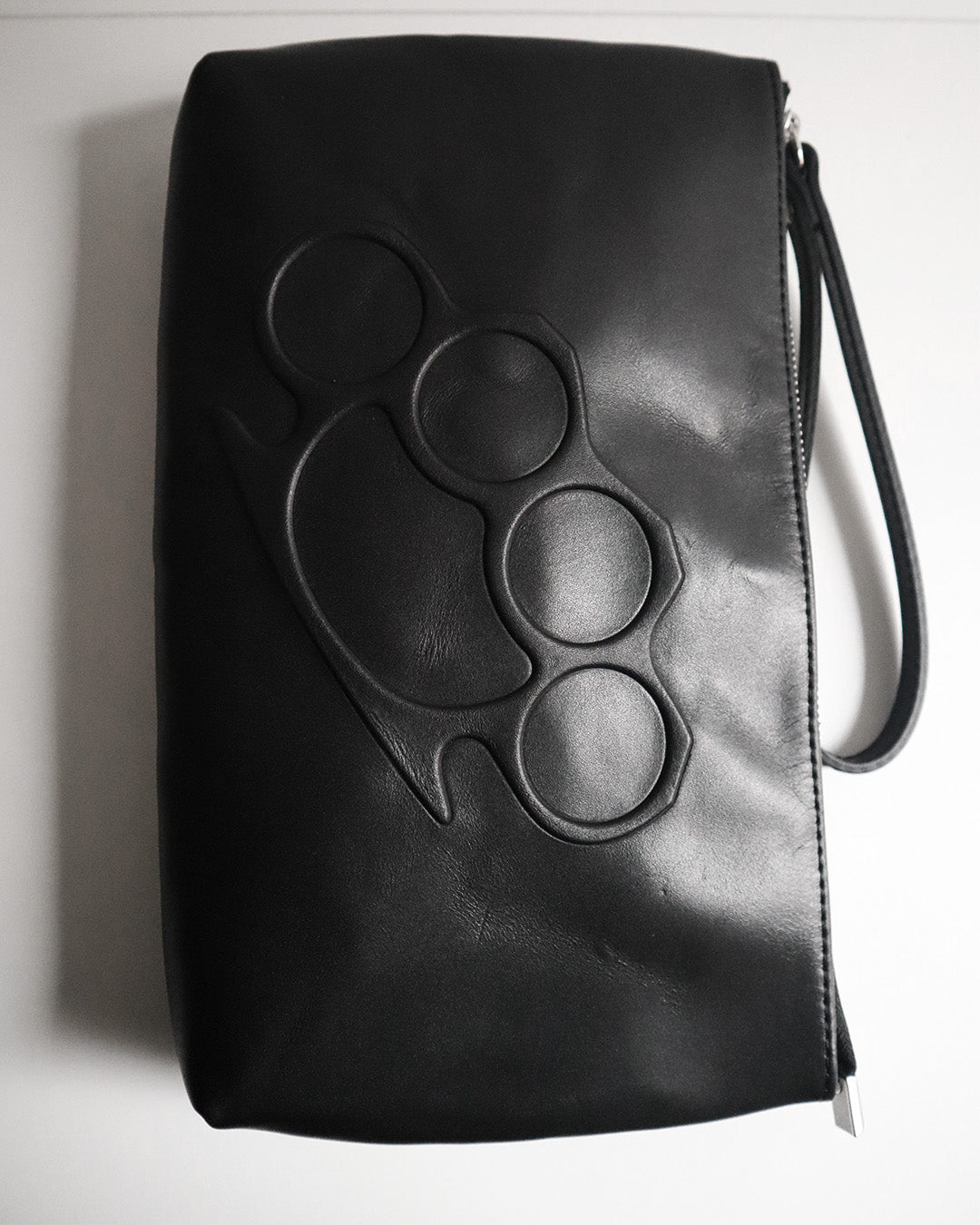 KNUCKLE LEATHER CLUTCH BLACK