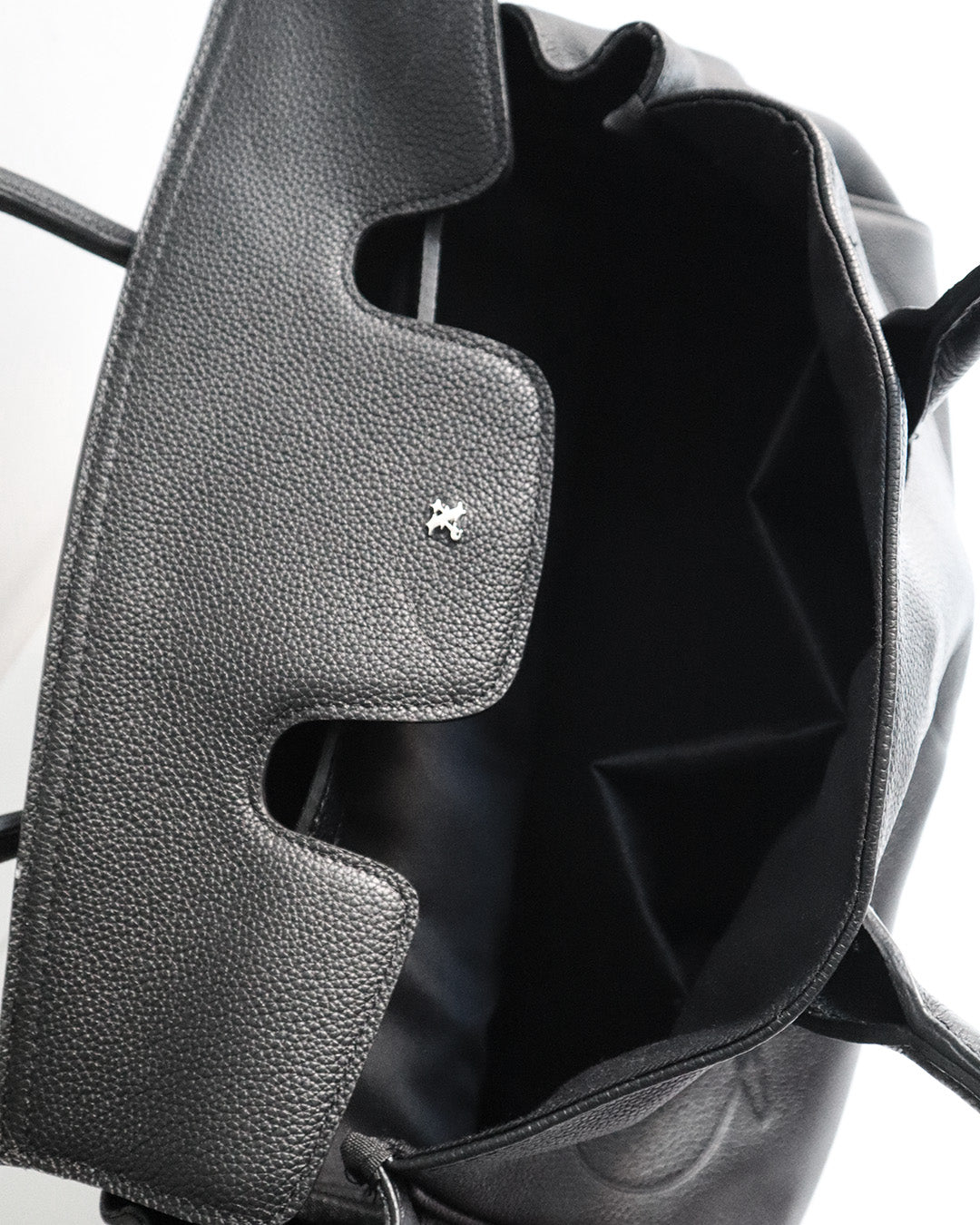 LEATHER CARRYALL BLACK