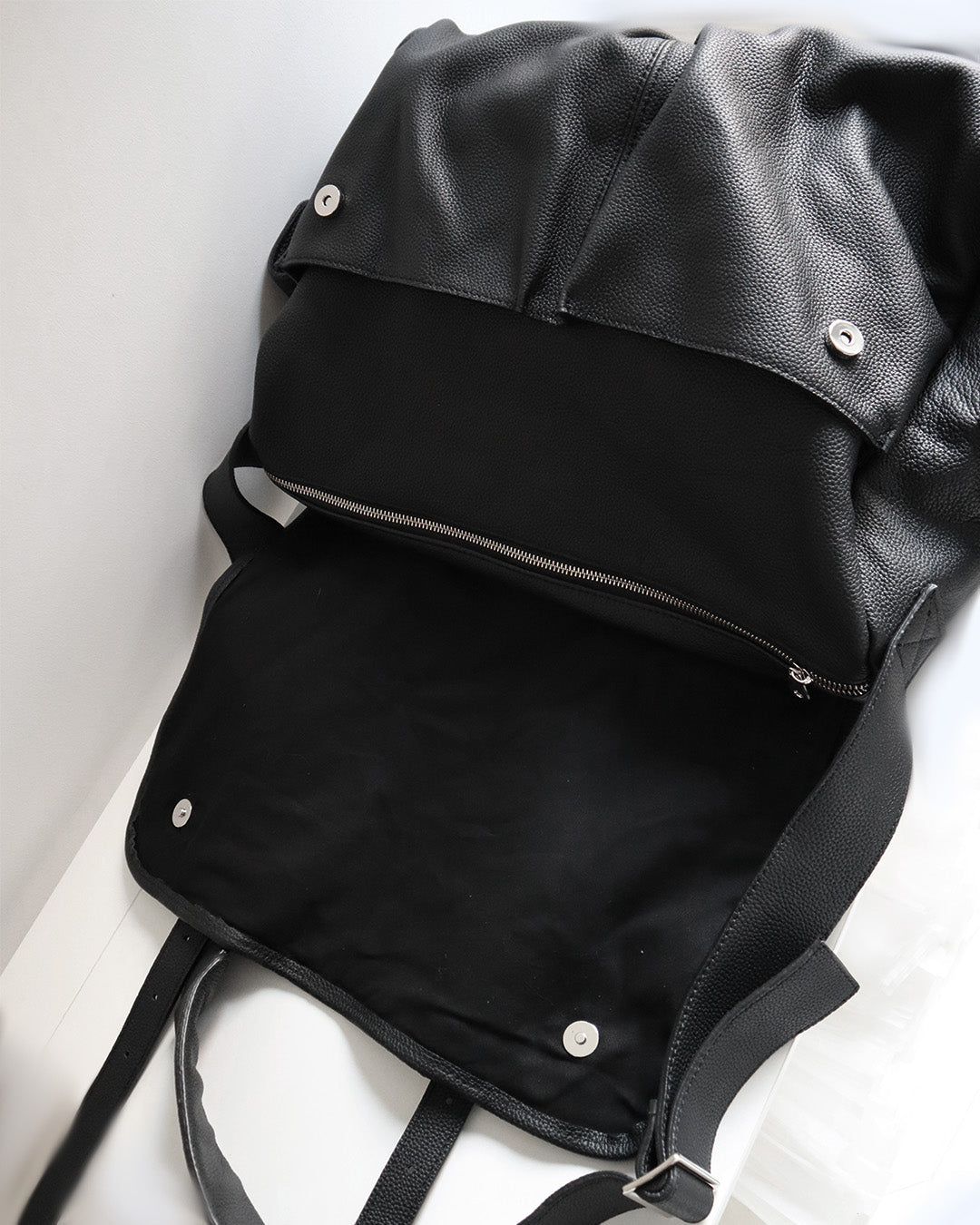 FREDDY LEATHER MESSENGER BLACK