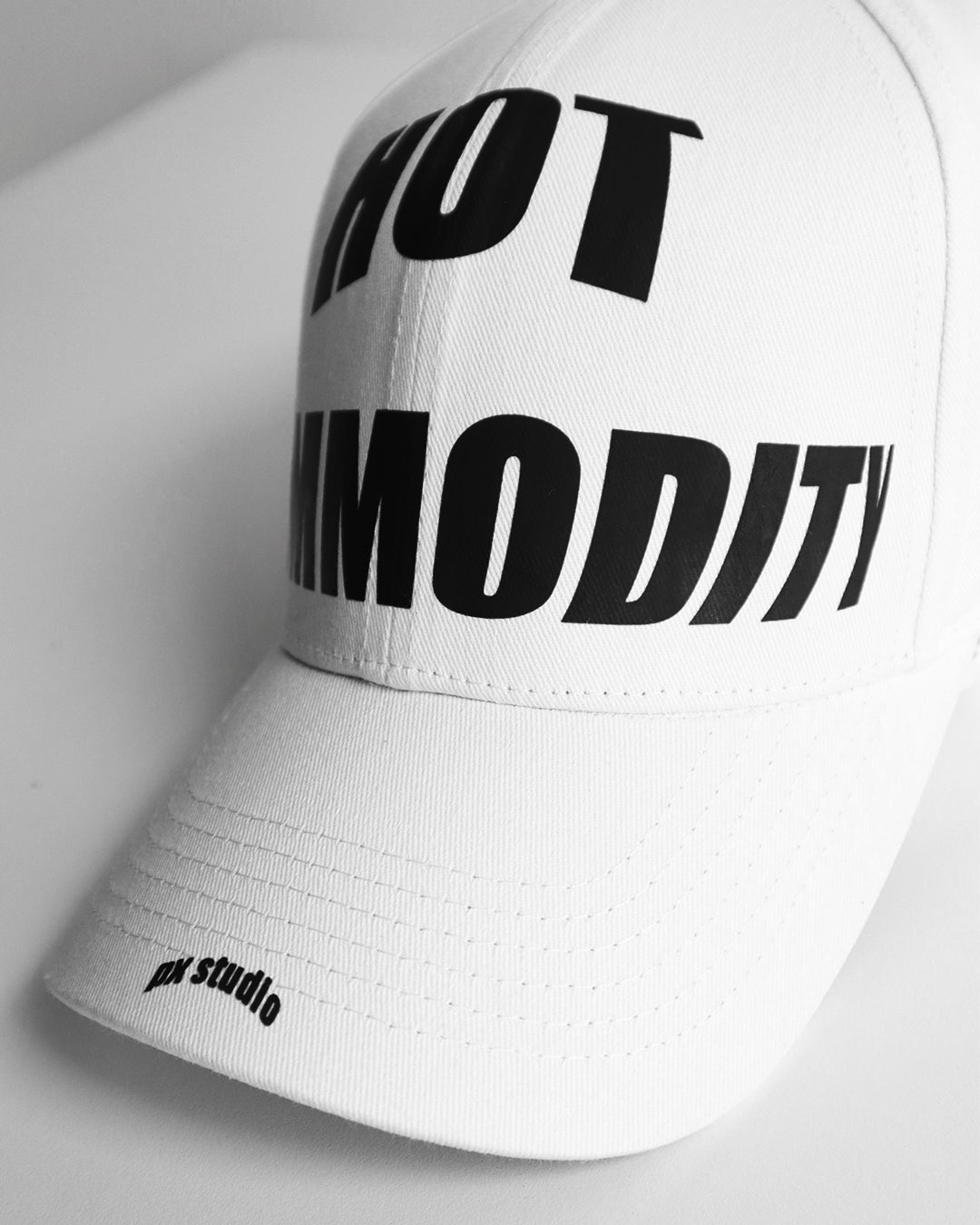 HOT COMMODITY CAP WHITE