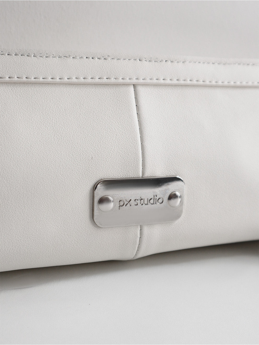 METRO LEATHER CLUTCH WHITE