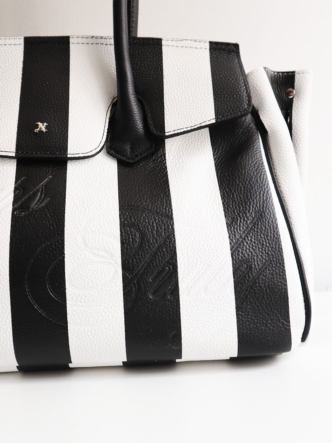 LEATHER CARRYALL STRIPED