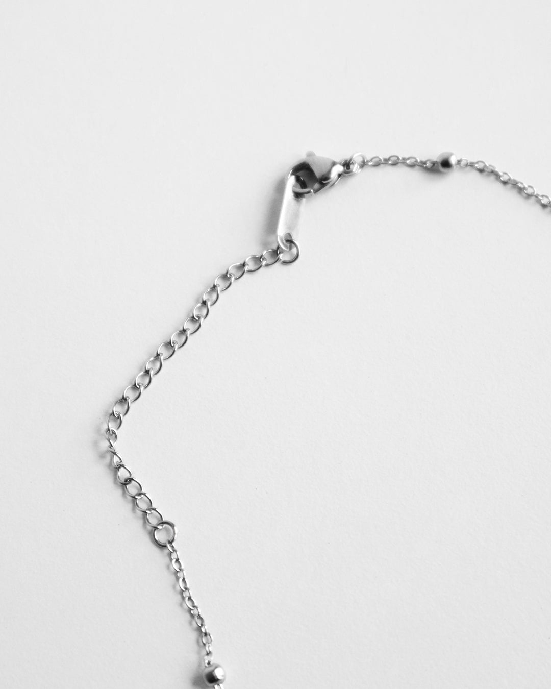 X ROSARY NECKLACE SILVER